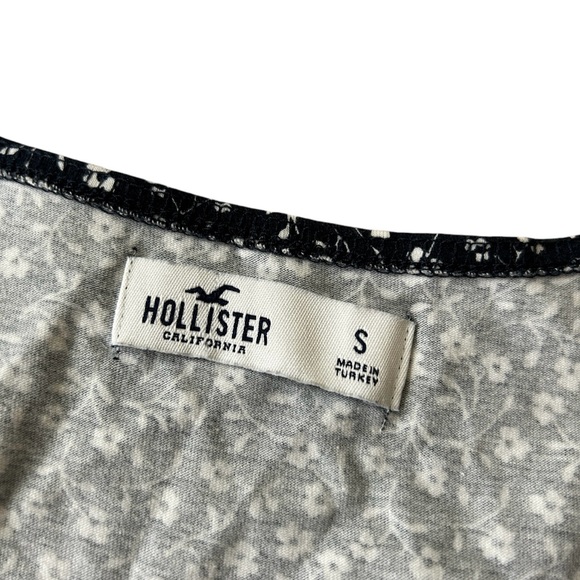 Hollister Navy Blue Flowers Wrap Dress Size Small - Picture 4 of 15